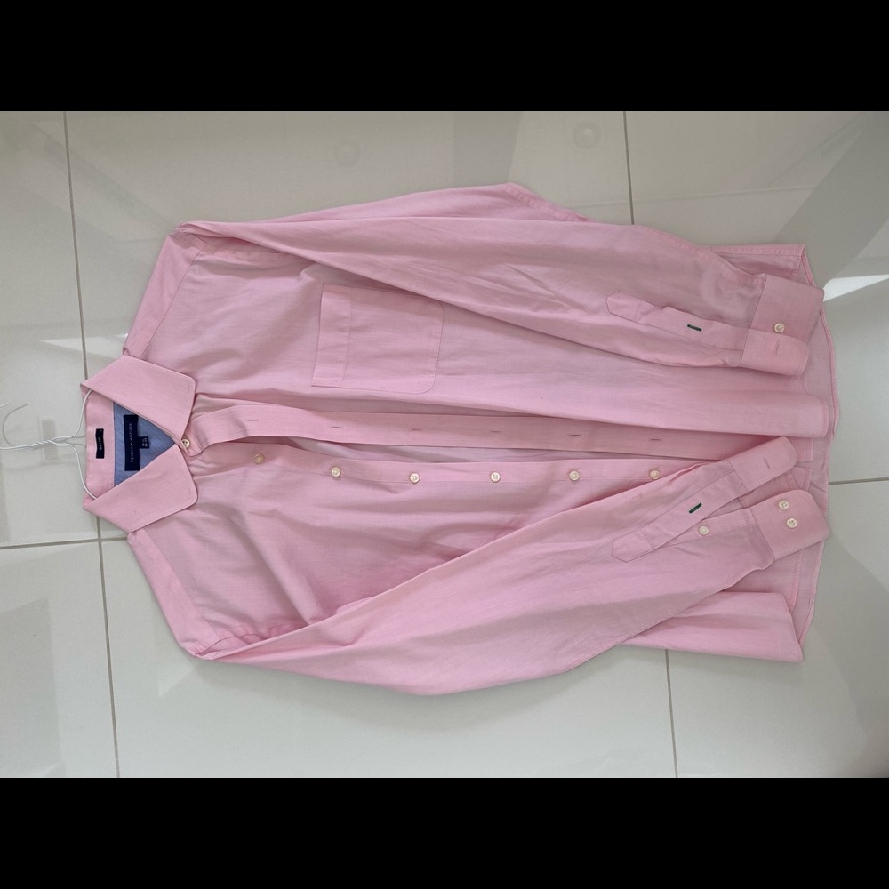 Tommy Hilfiger button up